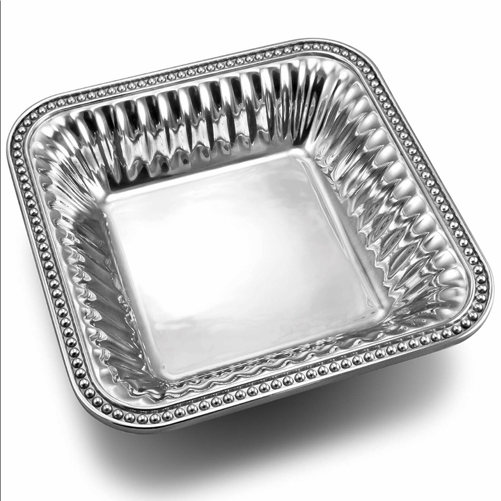 ❗️sold❗️NEW Wilton Armetale Flutes & Pearls Bowl